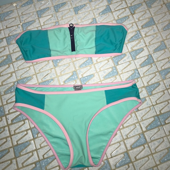 Aerie Strapless bikini set - Picture 1 of 3